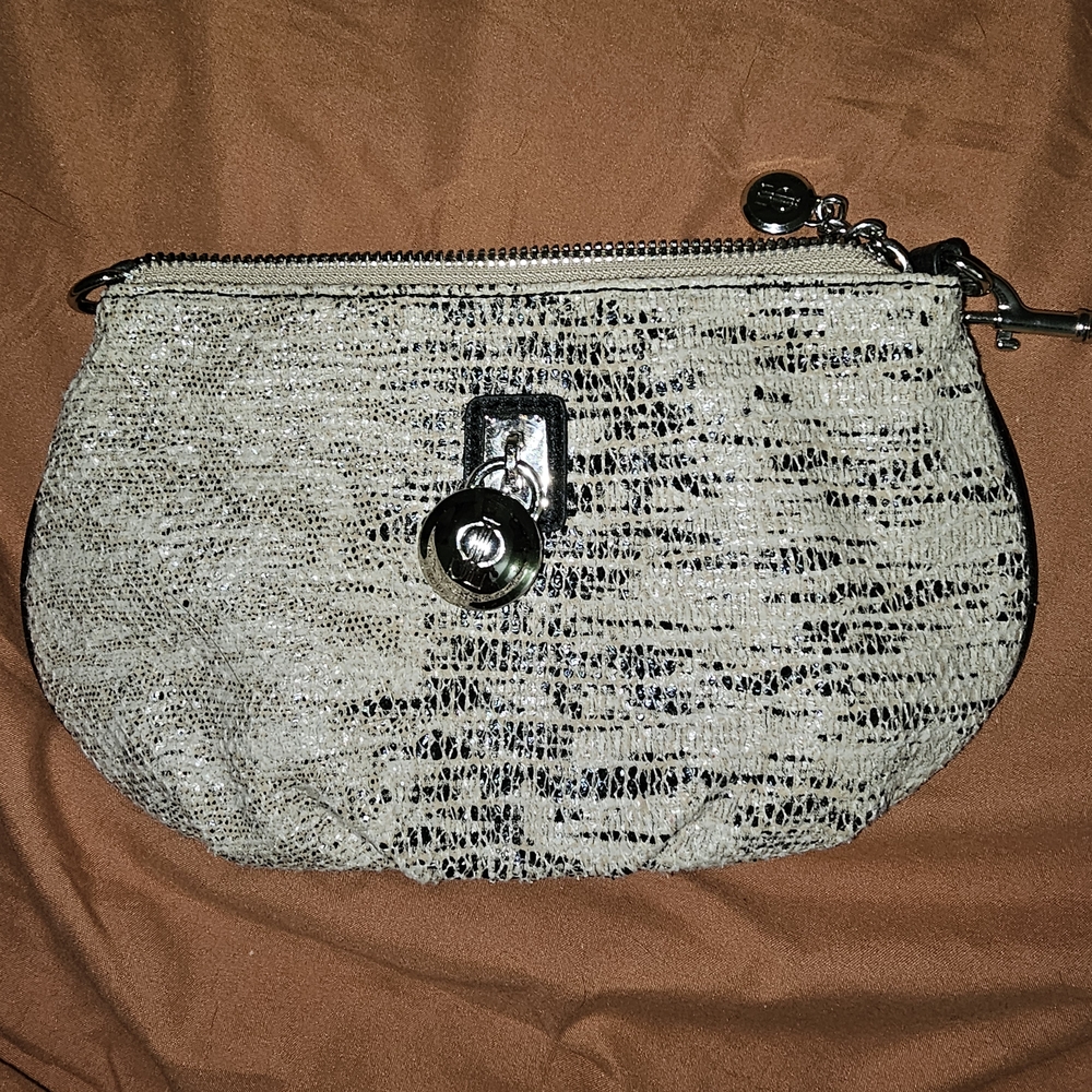 Jennifer Lopez Wristlet